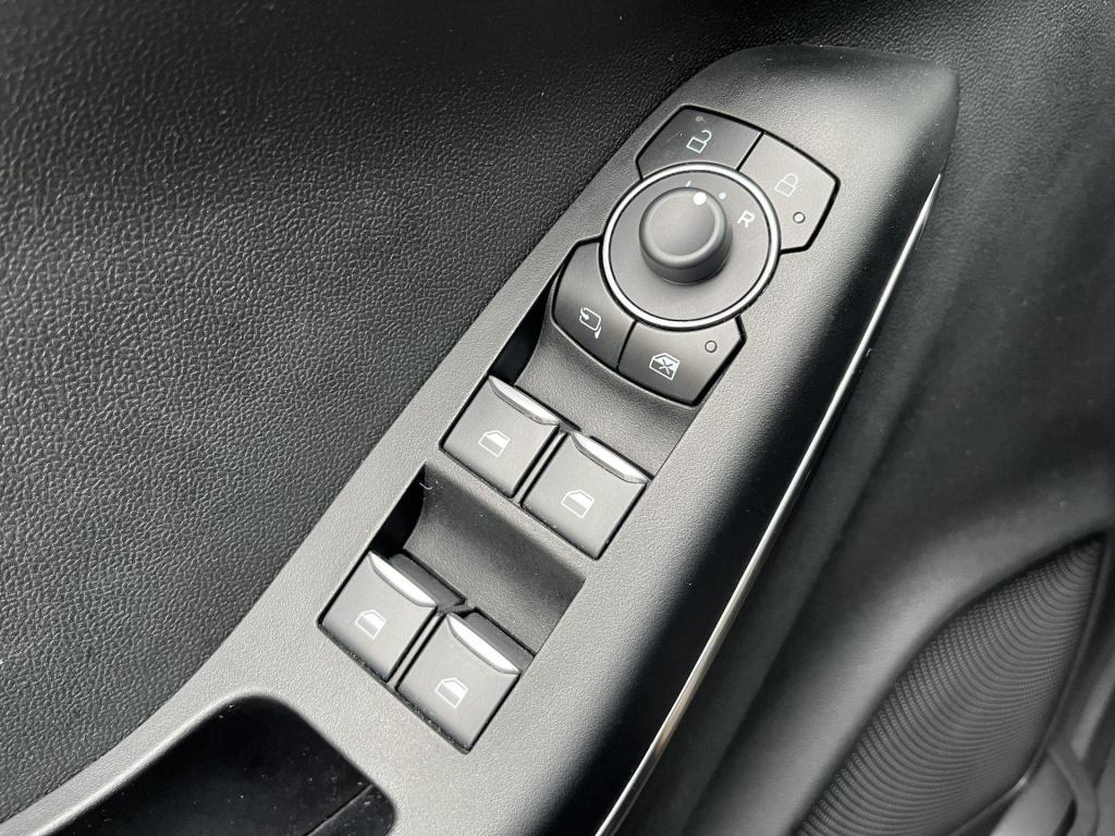 Ford Puma titanium 1.0 ecoboost hybrid | climate control | cruise control |