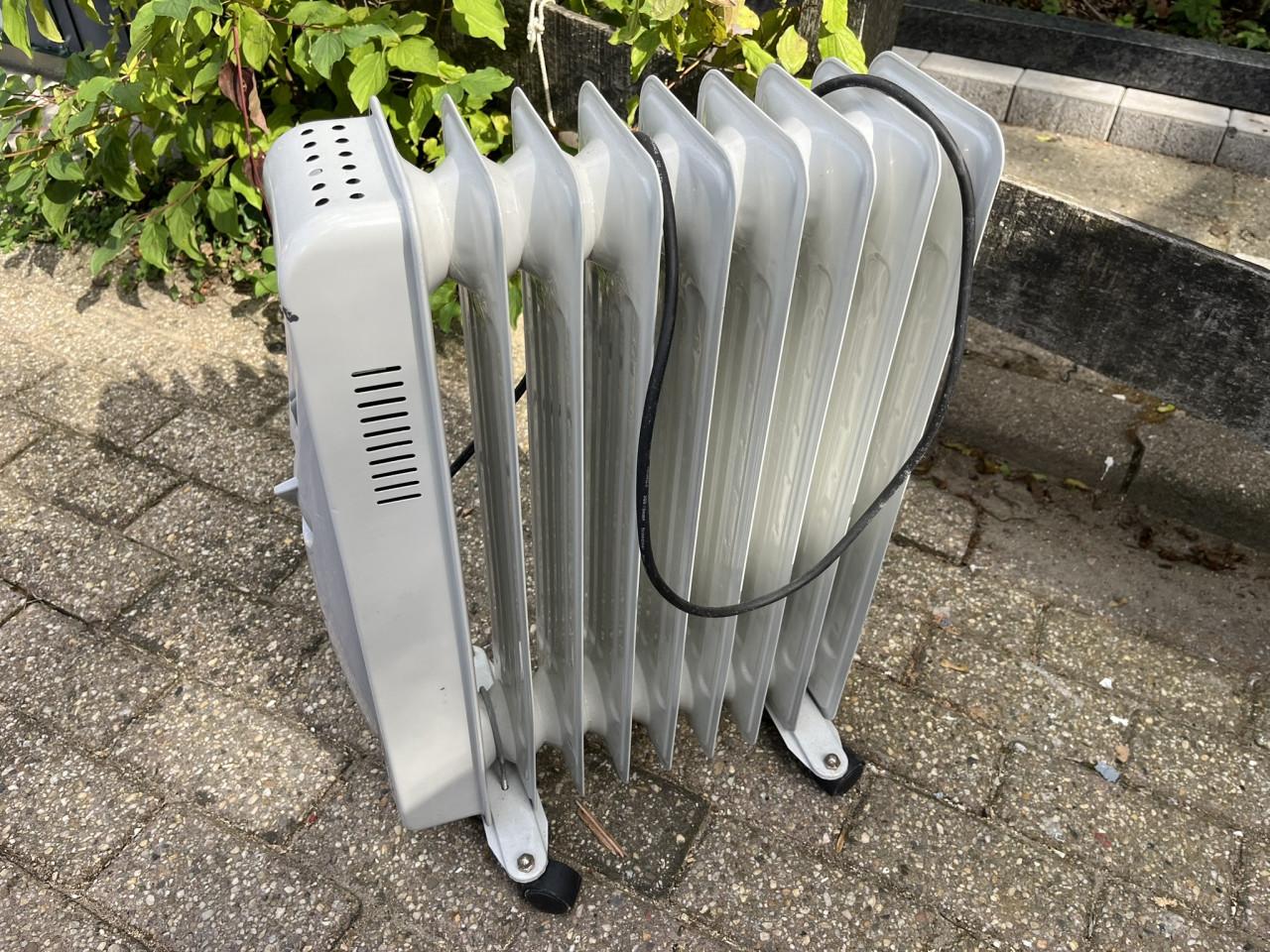 Oliegevulde radiators kachels