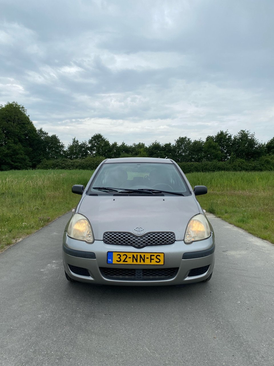 Toyota Yaris 1.0 16V Vvti 3DR 2004 Grijs