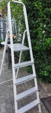 Stevige Tomado huishoudtrao 4 treds + sta-tablea, metaal + aluminium treden