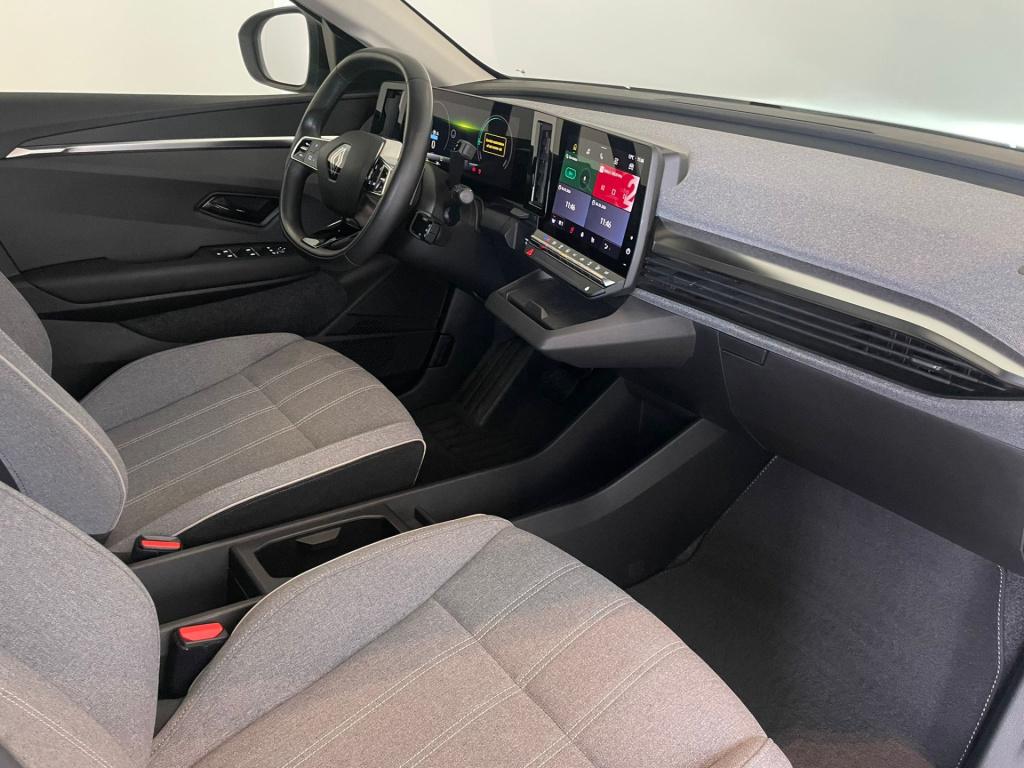 Renault Megane E-tech ev40 boost charge equilibre