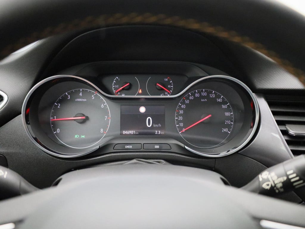 Opel Crossland X 1.2 turbo innovation | navigatie | apple carplay / android