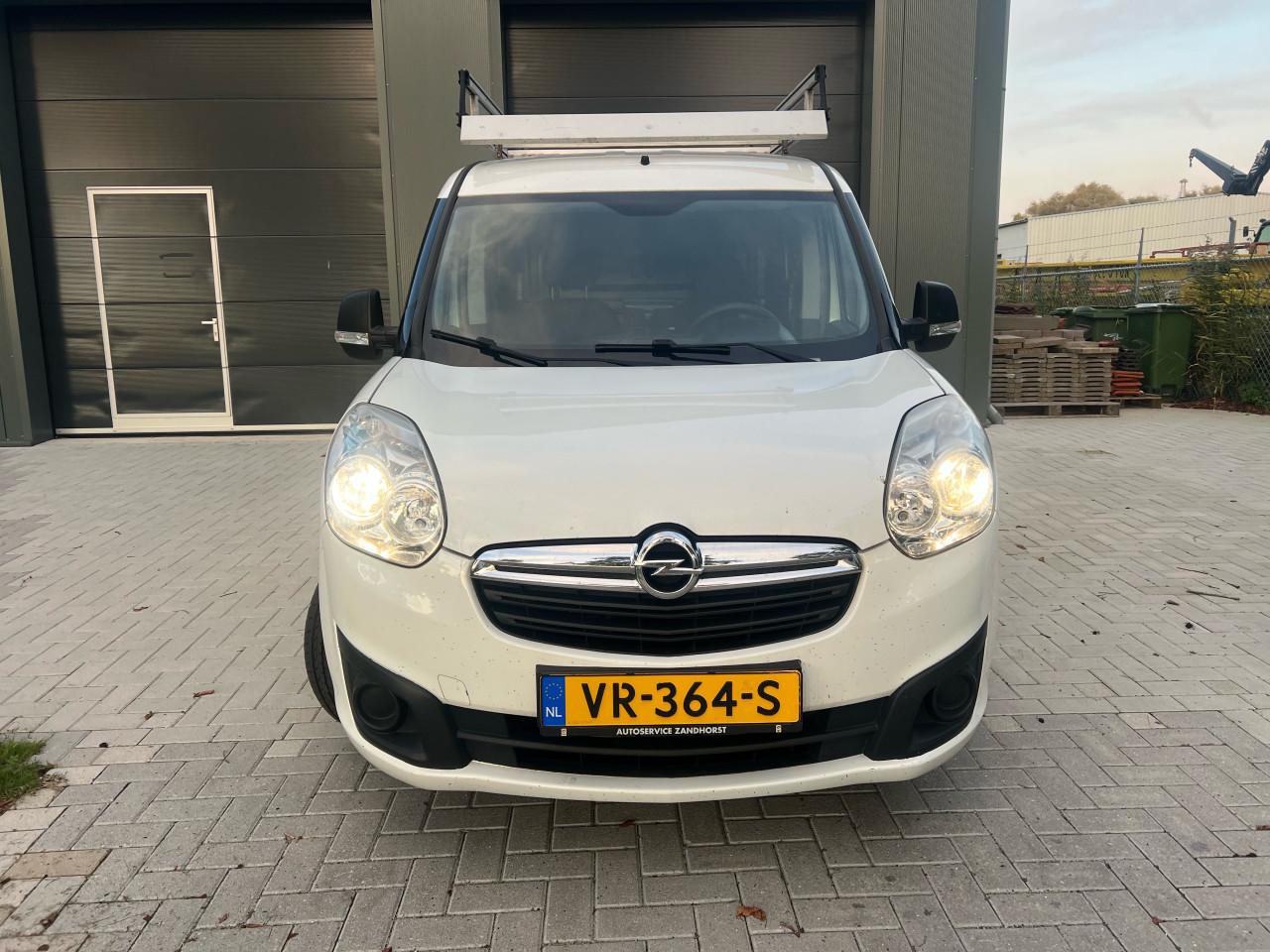 Opel Combo 1.3CDTI L2H1 158.897KM