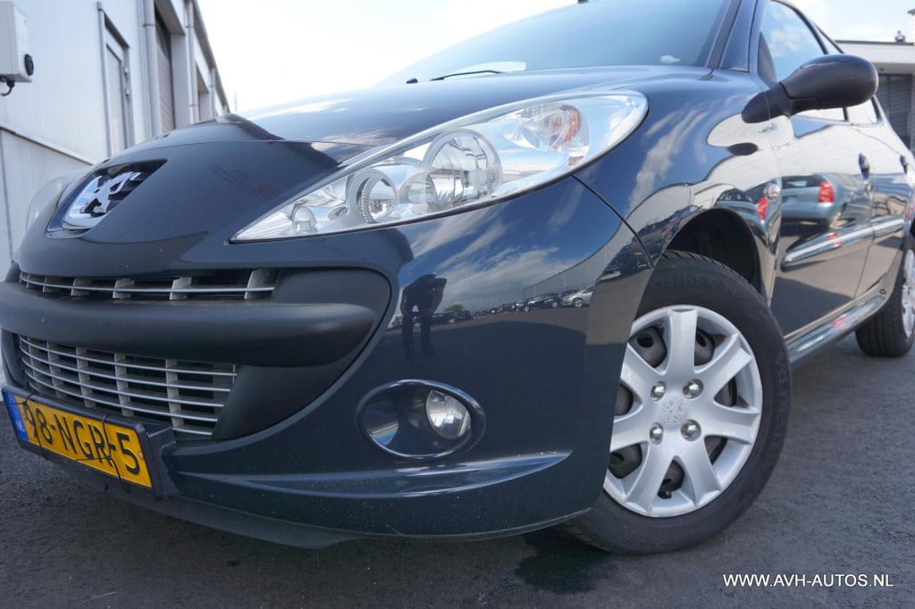 Peugeot 206 + 1.4 xs