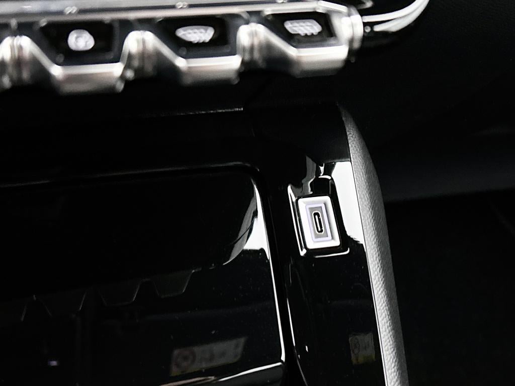 Peugeot 208 100 pk gt | rijklaar | camera | lm velgen | led koplampen |