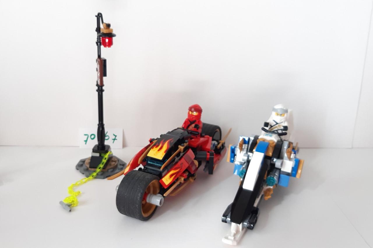 Lego Ninjago 70667:  Zwaardmotor van Kai & Sneeuwscooter van Zane