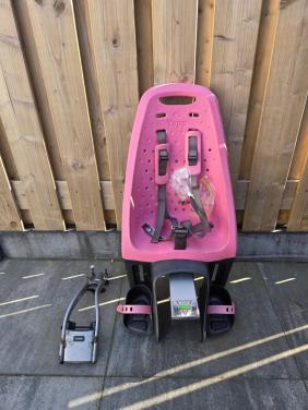 Yepp achterzitje roze.