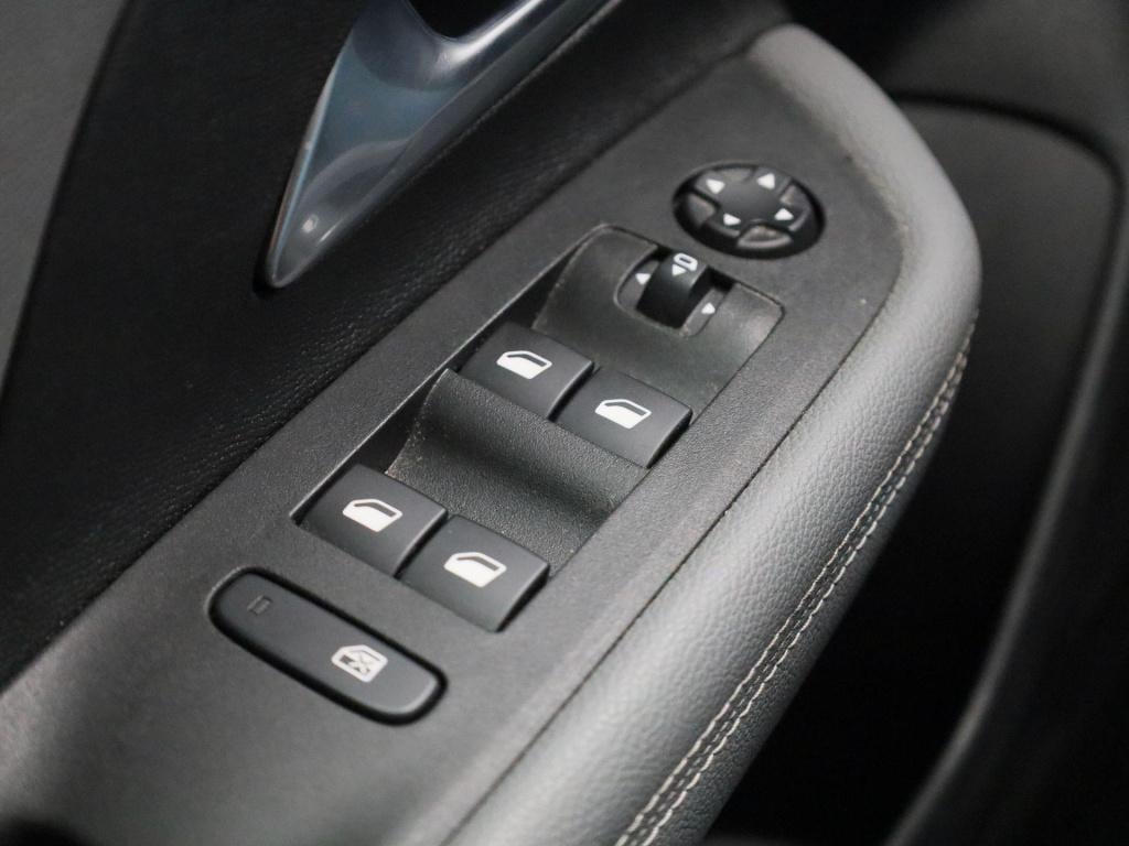 Opel Mokka-e elegance 50-kwh 136pk | navigatie | airconditioning | apple/an