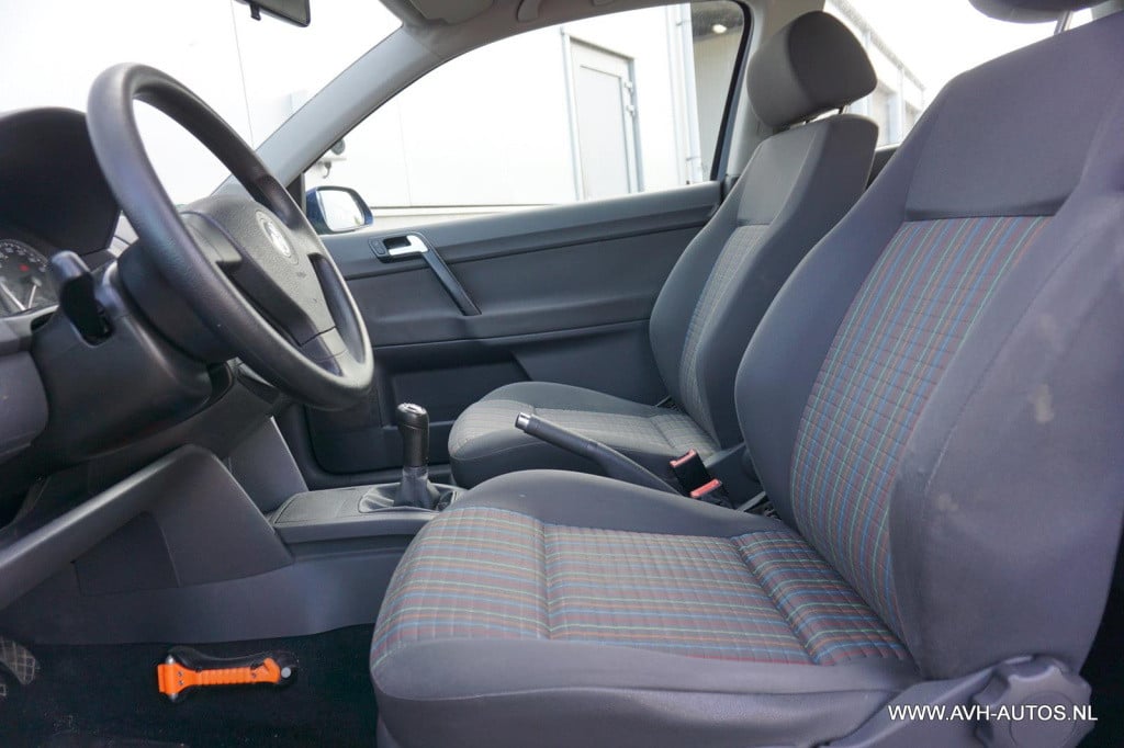 Volkswagen Polo 1.4-16v optive