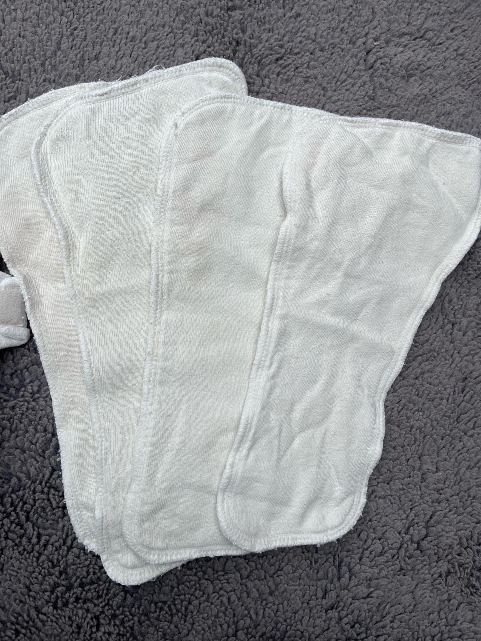 16x Hu-Da wasbare luiers + 4 hennep inleggers