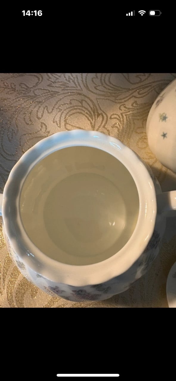 Wedgwood melkkannetje + suikerpotje