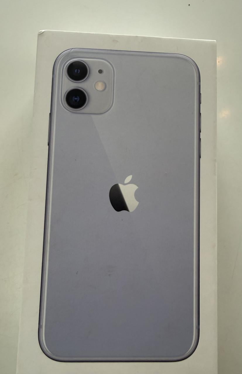 IPhone 11 256GB purple in zeer goede staat!