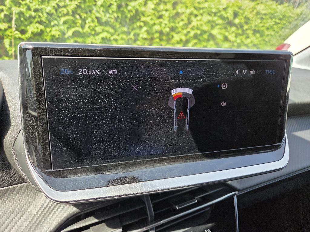 Peugeot 208 hybrid e-dcs6 allure | parkeersensoren v+a | carplay | automaat