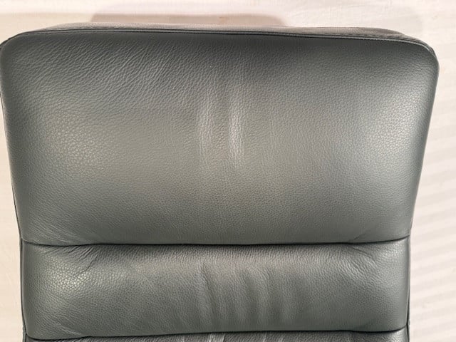 Relaxfauteuil/Relax fauteuil/Stoel. Dutch Design.