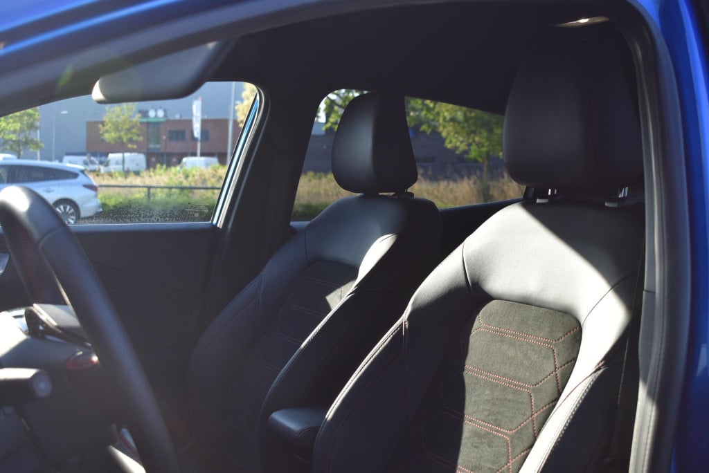 Ford Puma 1.0 ecoboost hybrid st-line x | climate control | cruise control 