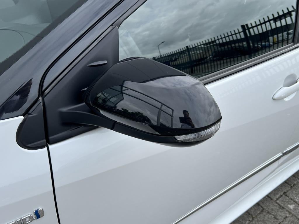 Toyota Yaris 1.5 hyb. executive | nl auto | dealerondehouden | hud | jbl au
