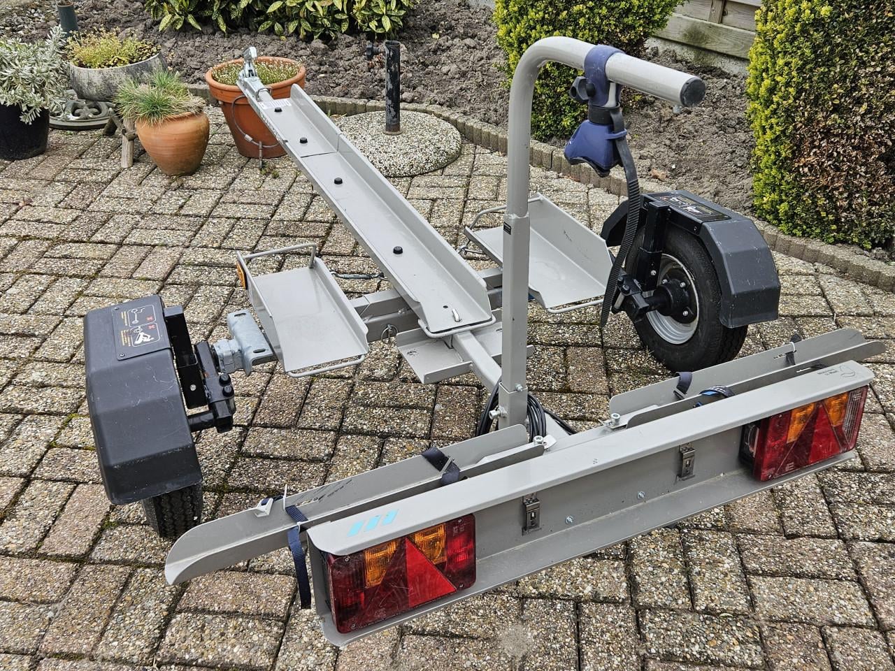 Elektrische scootmobiel en eventueel auto aanhanger