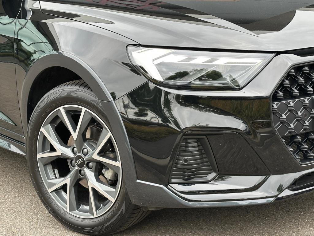 Audi A1 allstreet 30 tfsi 110pk s-tronic business edition | led | adap. cru