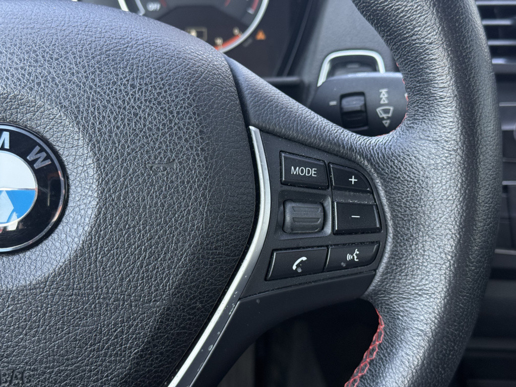 BMW 1 Serie 116i business sportline | nl-auto | groot navi | nieuwe distrib