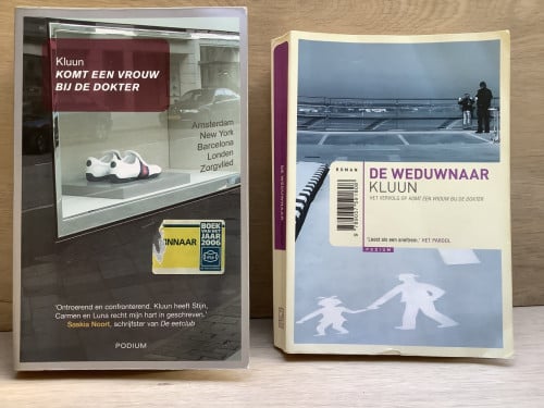 Verschillende boeken aangeboden.