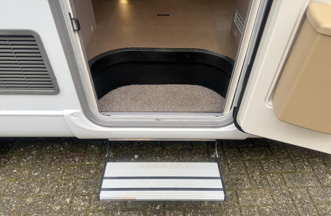 Bürstner Lyseo Privilège(Lengtebedden, Nieuwstaat, Face to Face!!)