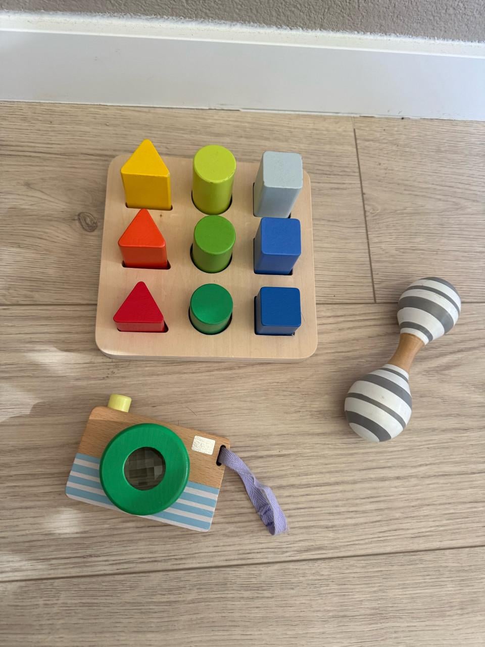 Divers houten speelgoed