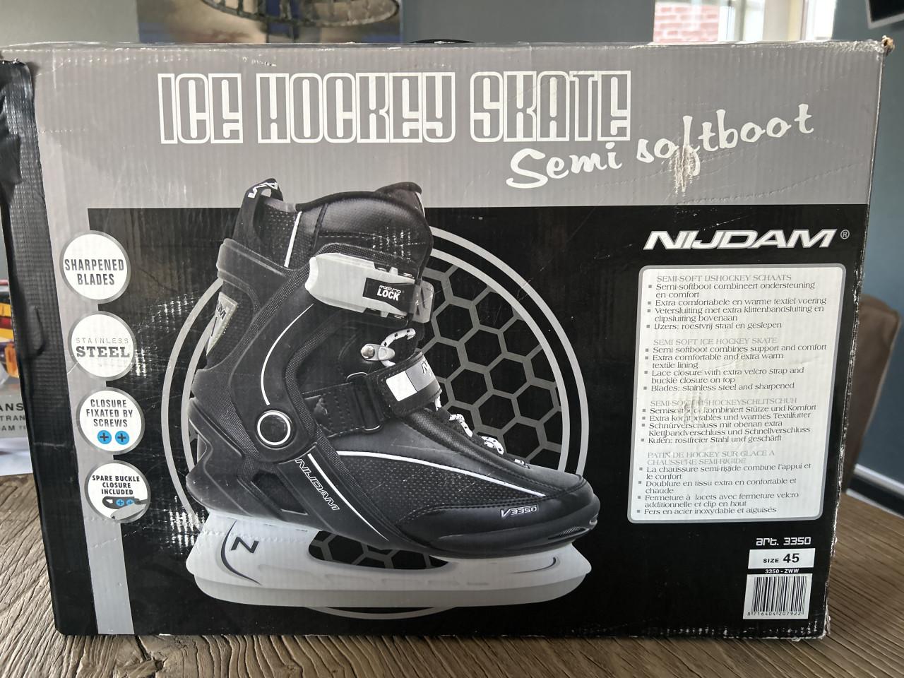 Schaatsen ijshockey maat 45