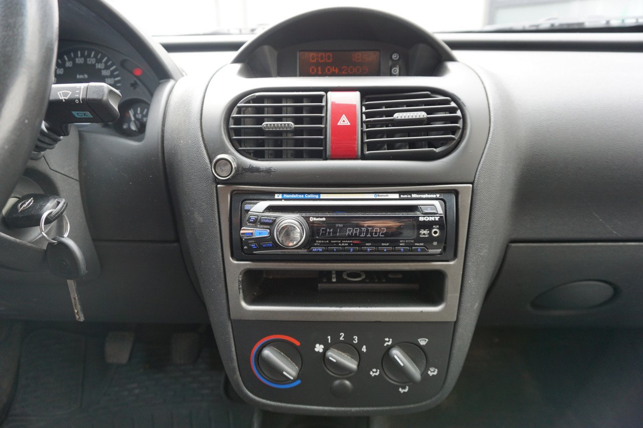 Opel Combo 1.6 Comfort - Nieuwstaat! / Benzine / Marge / Trekhaak / NAP