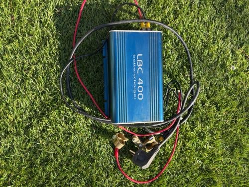 Accu druppelaar voor b.v. caravan, old timer