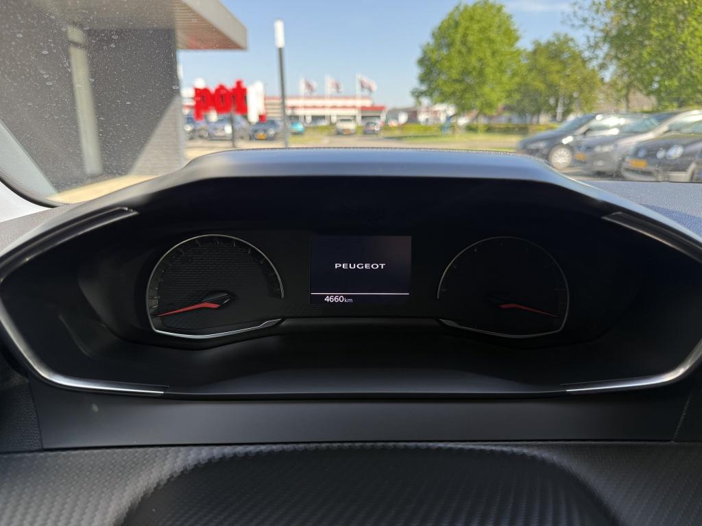 Peugeot 208 1.2 pt style - nieuwstaat -