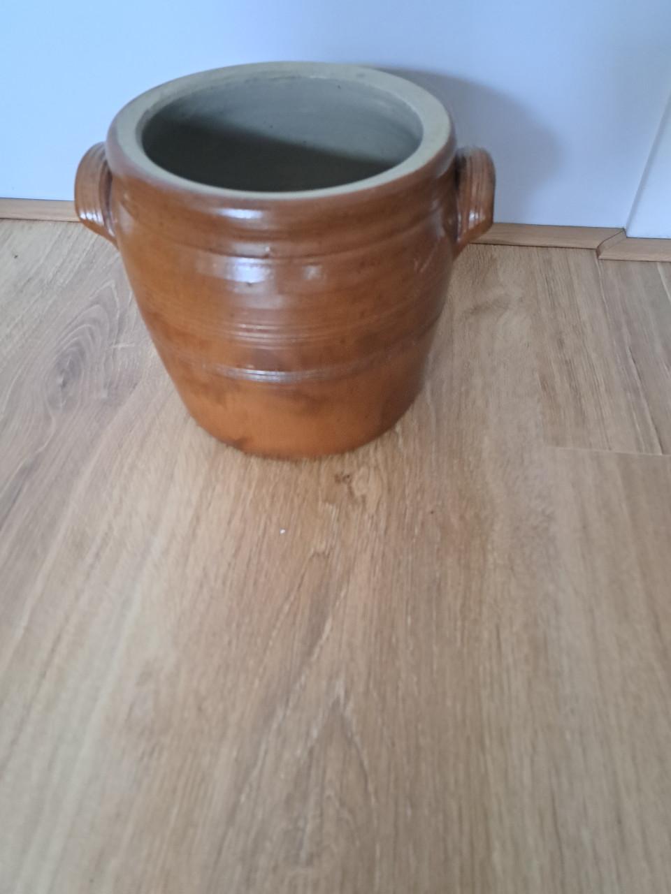 Mooie vintage bloempot van minimaal 50 jaar jong!