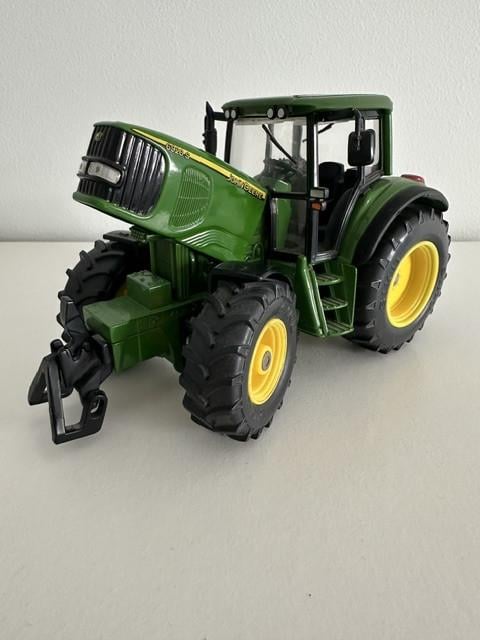 Verzameling landbouw miniaturen, o.a. Fendt & Valtra Valmet