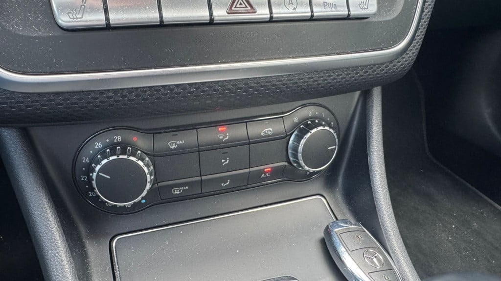 Mercedes-Benz A-Klasse 180 business solution