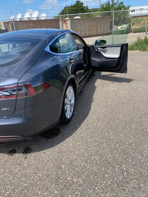 Tesla Model S 85D 2016