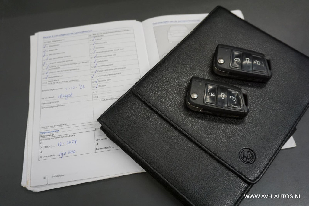 Volkswagen Golf variant 1.0 tsi business edition connected