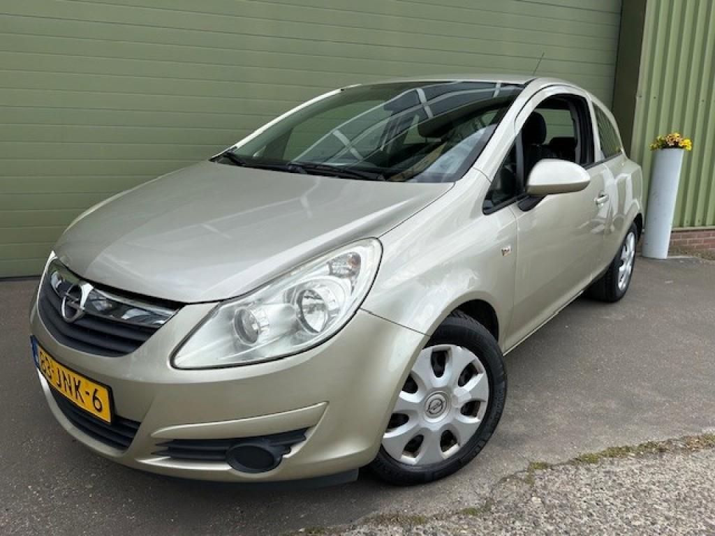 Opel Corsa 1.2 16v edition automaat