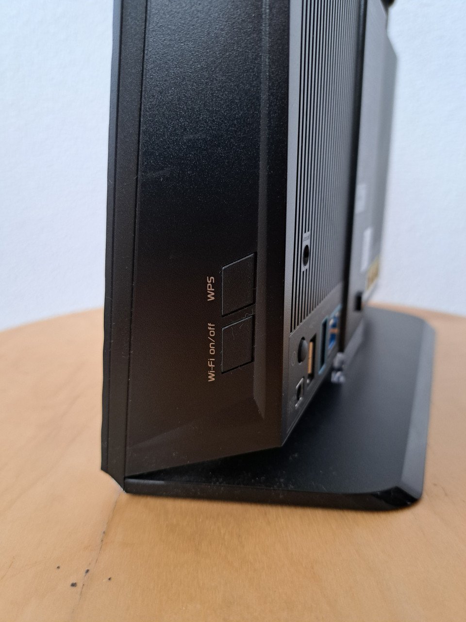 Asus RT-AC68U Dual-band Gigabit Router
