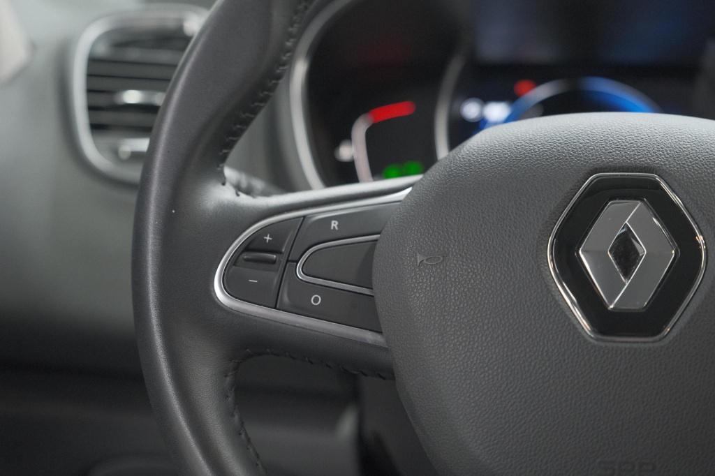 Renault Scenic tce 140 edc limited | camera | stoelverwarming | navigatie |