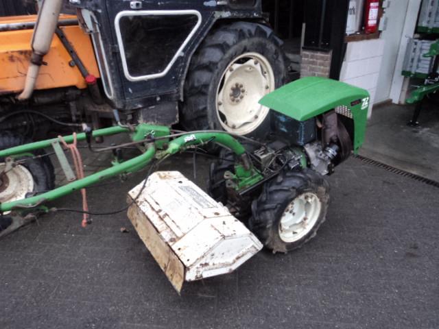 Kubota compact trekker + ferrari diesel frees