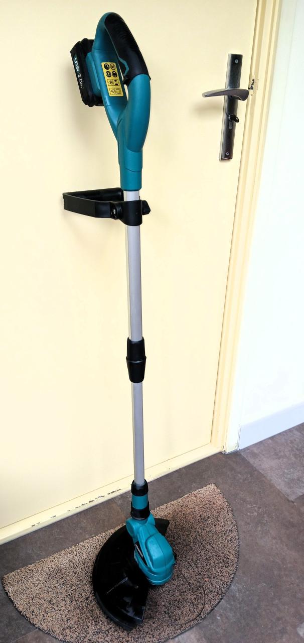 Vonroc draadloze kantenmaaier incl accu en snellader KOOPJE