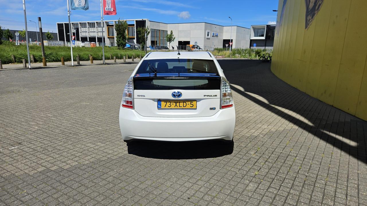 TOYOTA PRIUS 1.8 DYNAMIC HYBRIDE AUTOMAAT