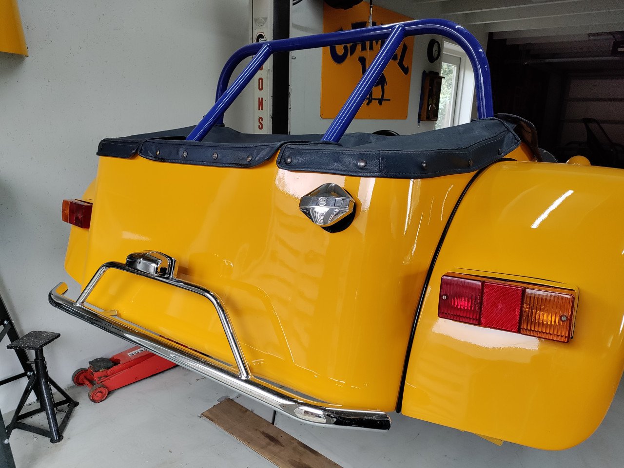 Donkervoort S8 Camel