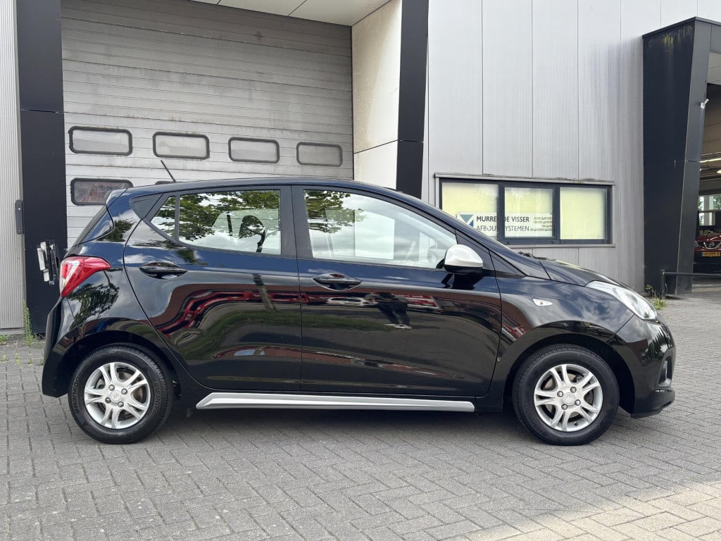 Hyundai I 10 1.0i i-motion comfort | cruise control | radio-cd/mp3 speler |