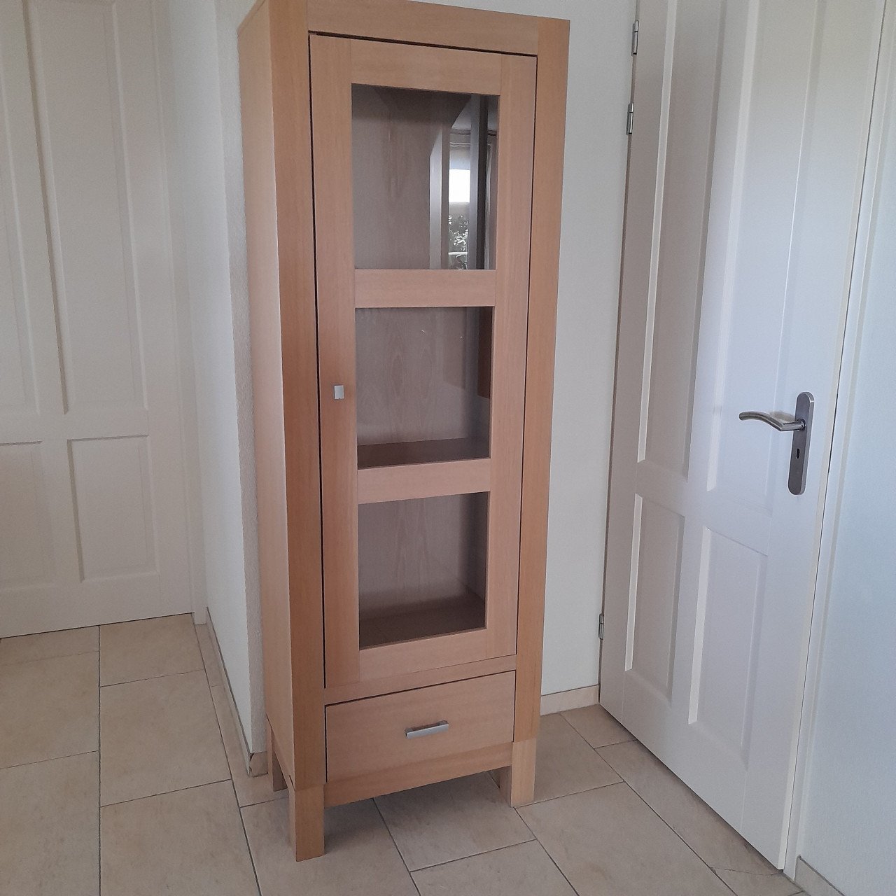 Mooie kast 64,5 x 38 x 190H ( in goede nette staat)