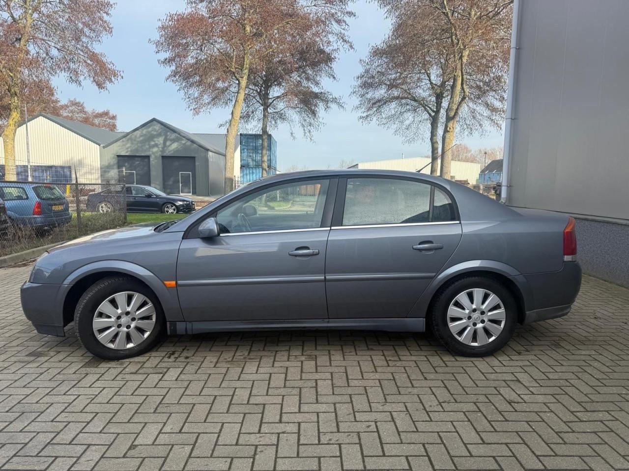 Opel Vectra 1.8-16V Elegance Vol Jaar Apk
