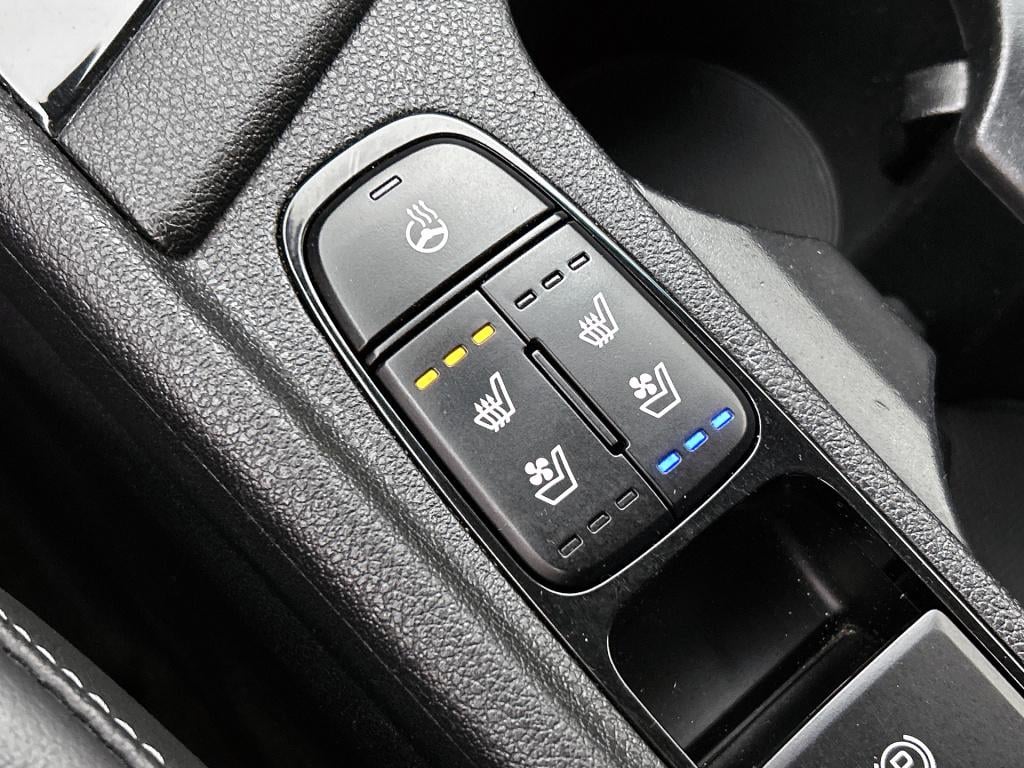 Kia Niro 1.6 gdi hybrid executiveline | leder | stoelkoeling/verwarming | c