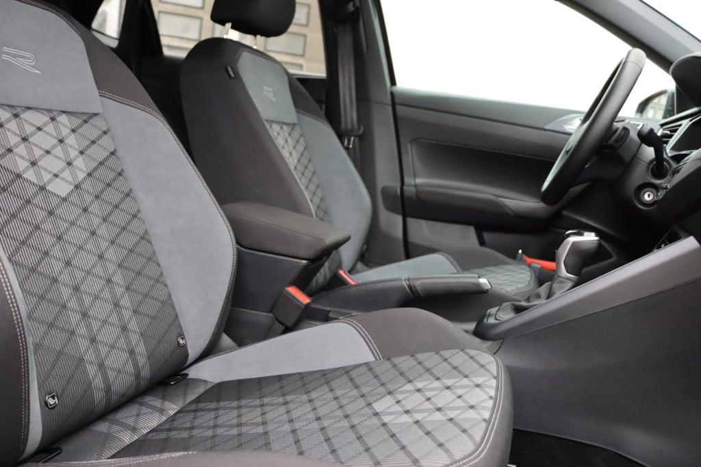 Volkswagen Polo 1.0 tsi r-line business