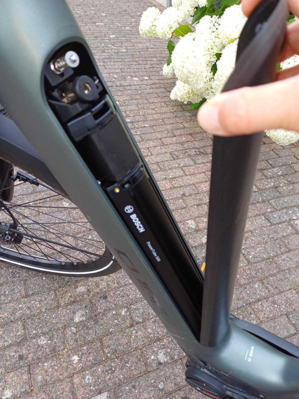 E Bike, vrijwel nieuw, weinig km gereden