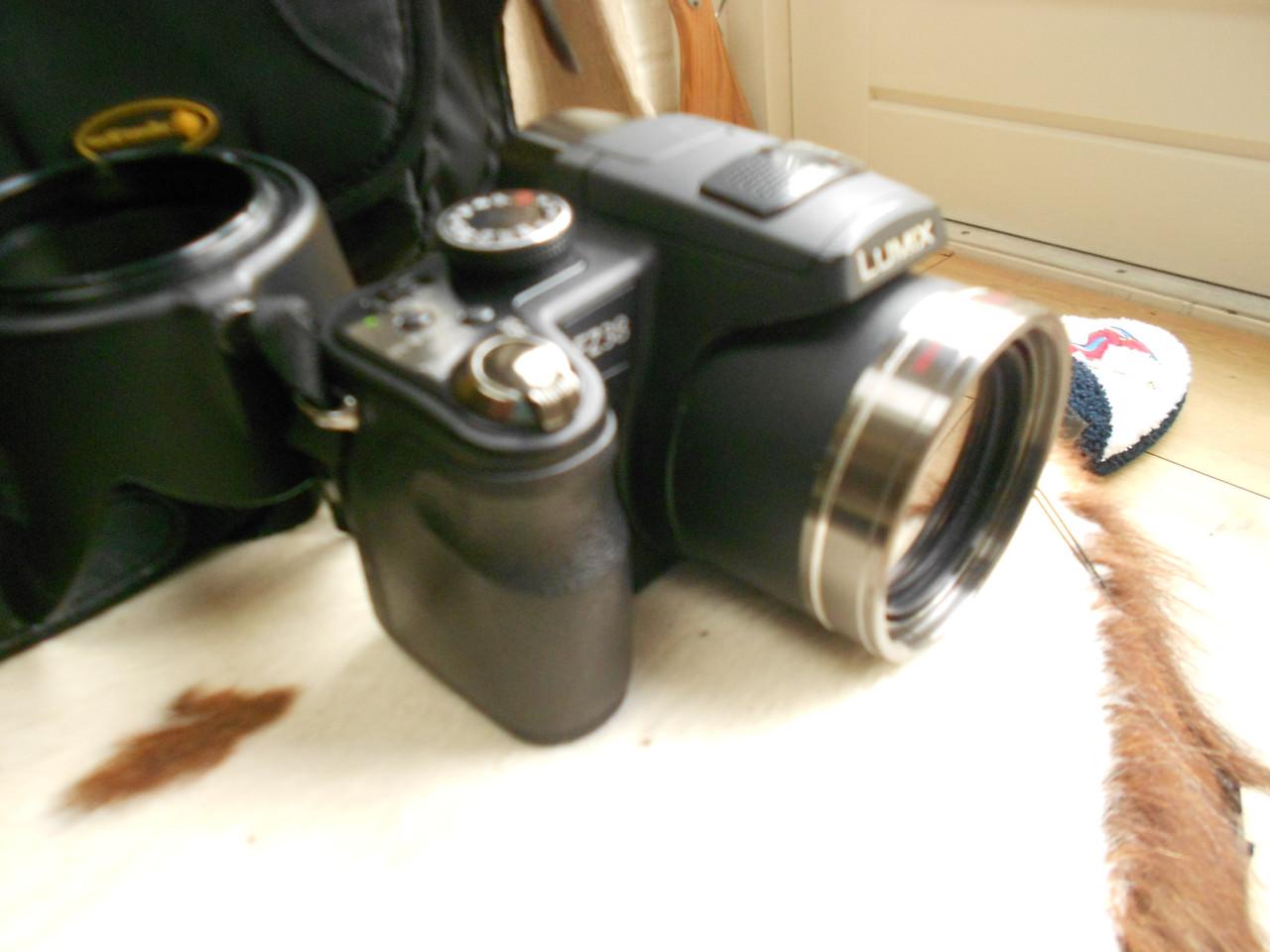 Panasonic lumix fz38 foto camera toestel met opbergtas.