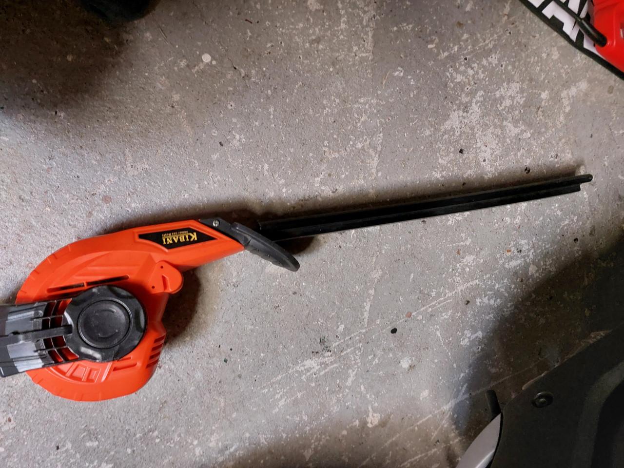 Heggenschaar met steel